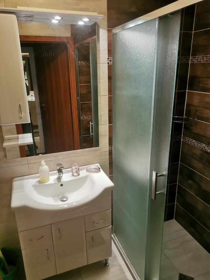 Szabó Apartman Sarvar Exterior foto